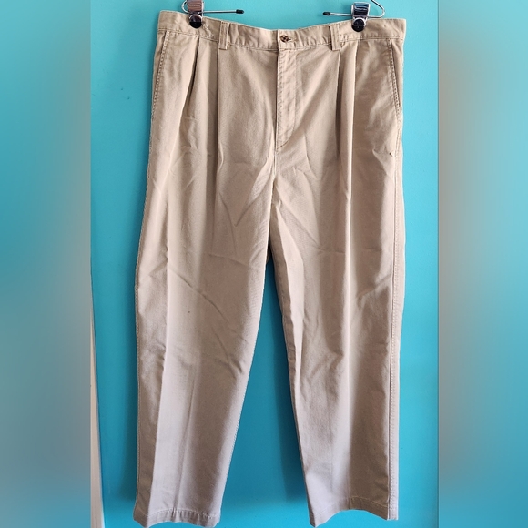 Gap Easy Fit Men's Khaki Pleated Front Pants Size 40/32 - Picture 1 of 8